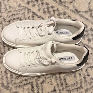 Steve Madden White and Black Women’s Sneakers
